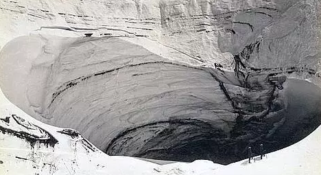 The Dark History of Mont Blanc | Base Camp Magazine