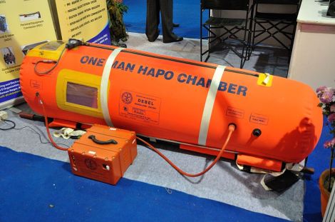 One Man HAPO Chamber to treat high altitude sickness mountaineering
