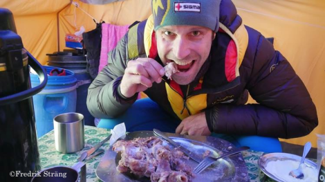 Fredrik Strang eating Baltoro Glacier Goat k2 2017
