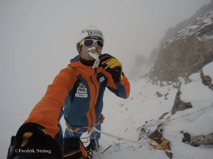fredrik strang eating ON K2 IN 2017