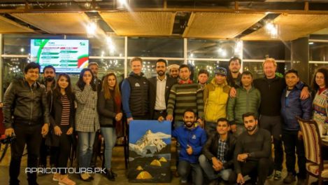 Apricot Tours k2 winter 2020 team gathering